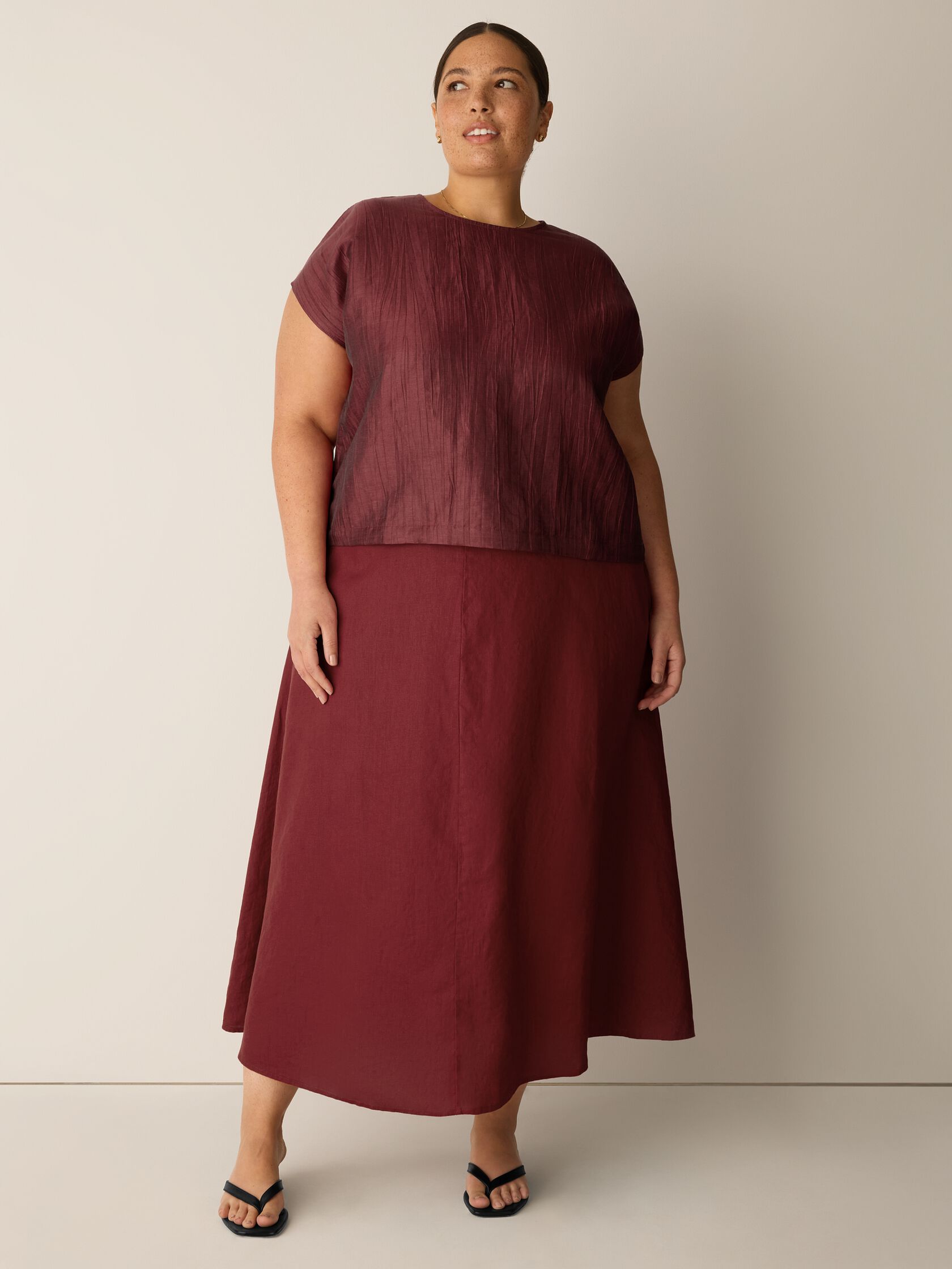 Linen Sheen Square Top