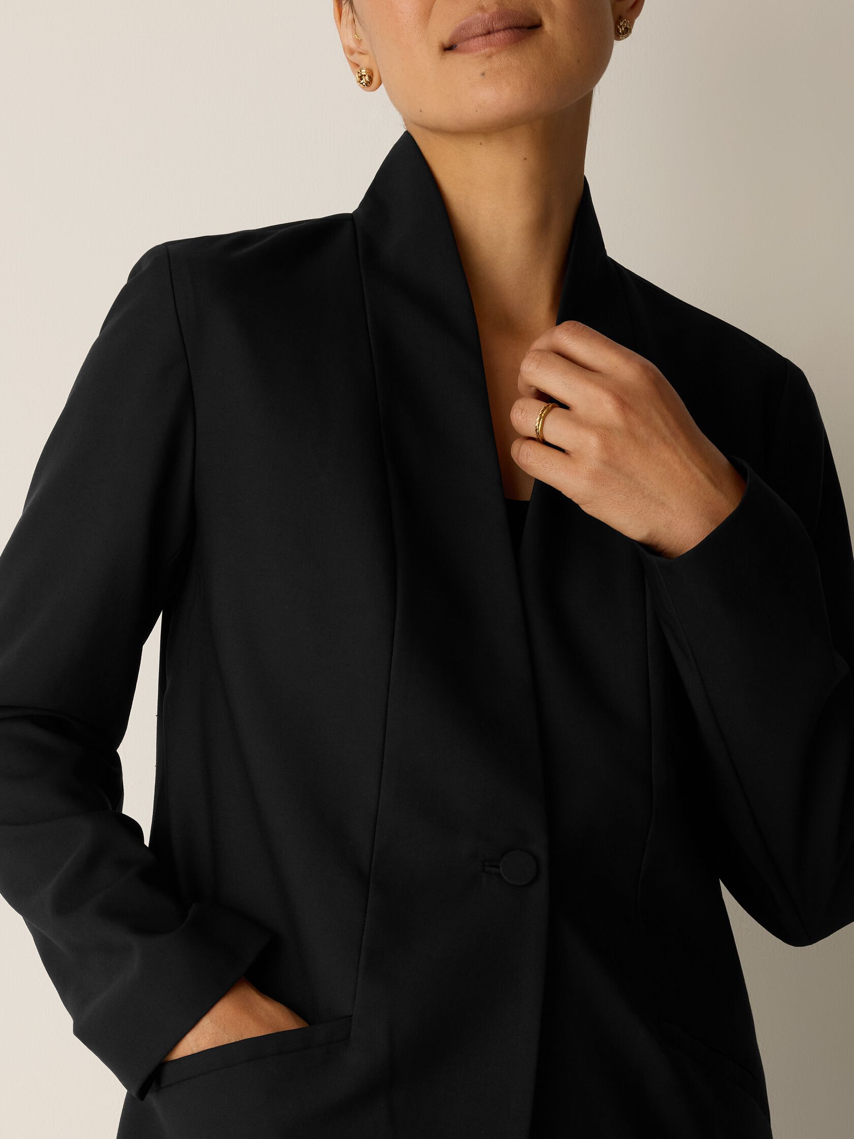 Seasonless Wool High Collar Jacket