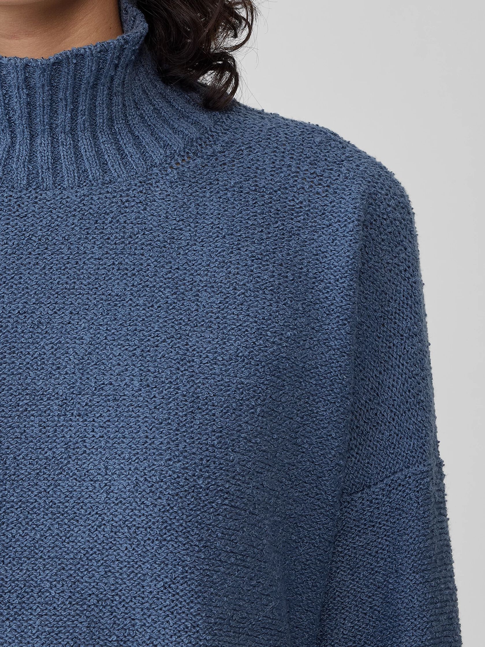 Peruvian Organic Cotton Boucle Turtleneck Box-Top