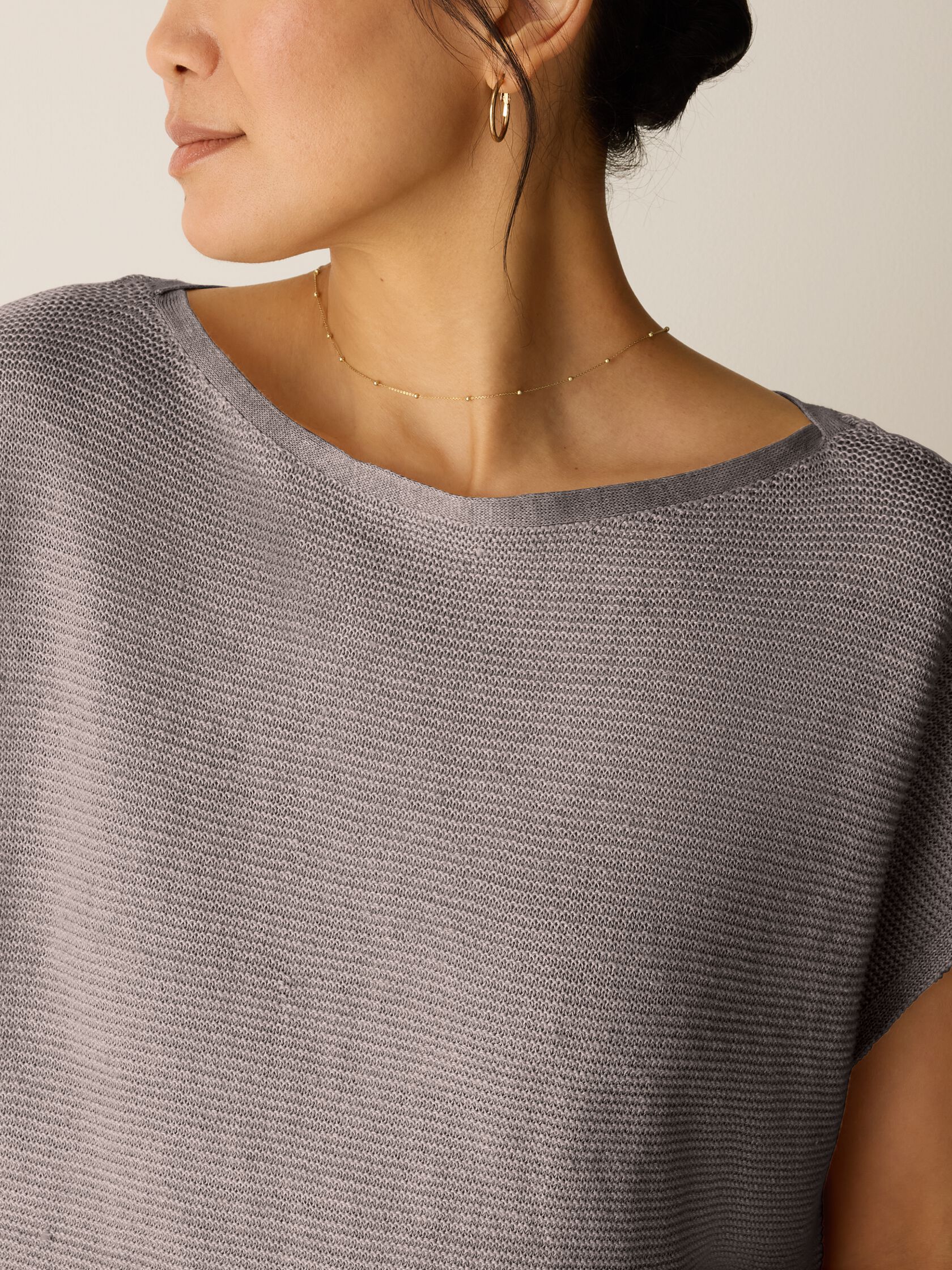 Organic Linen D&eacute;lav&eacute; Square Top