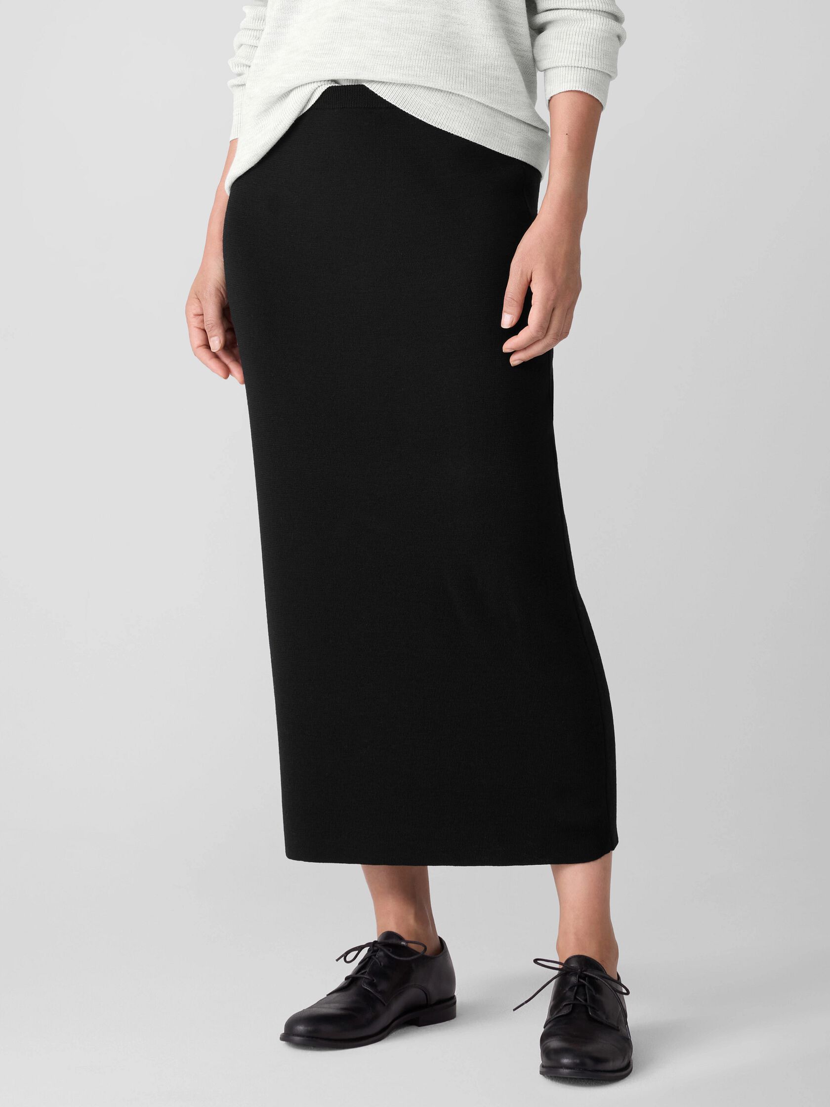 Merino Pencil Skirt in Regenerative Wool