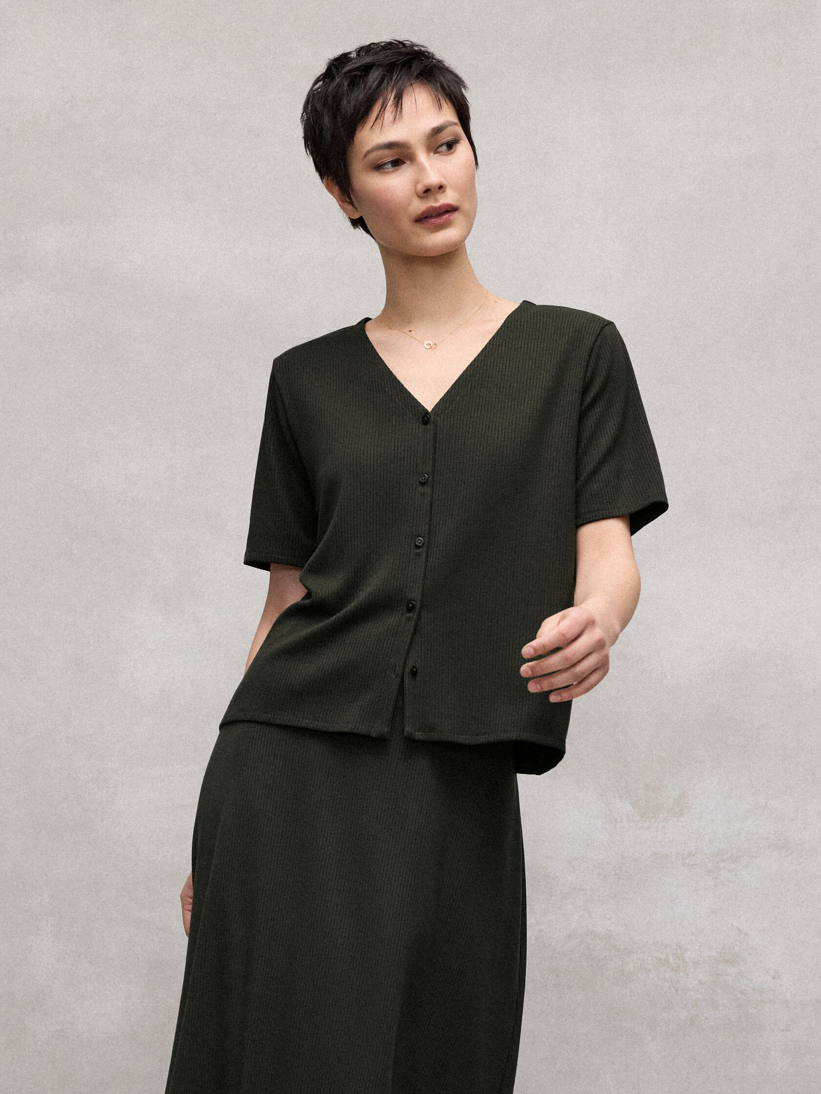 Ribbed Knit V-Neck Top