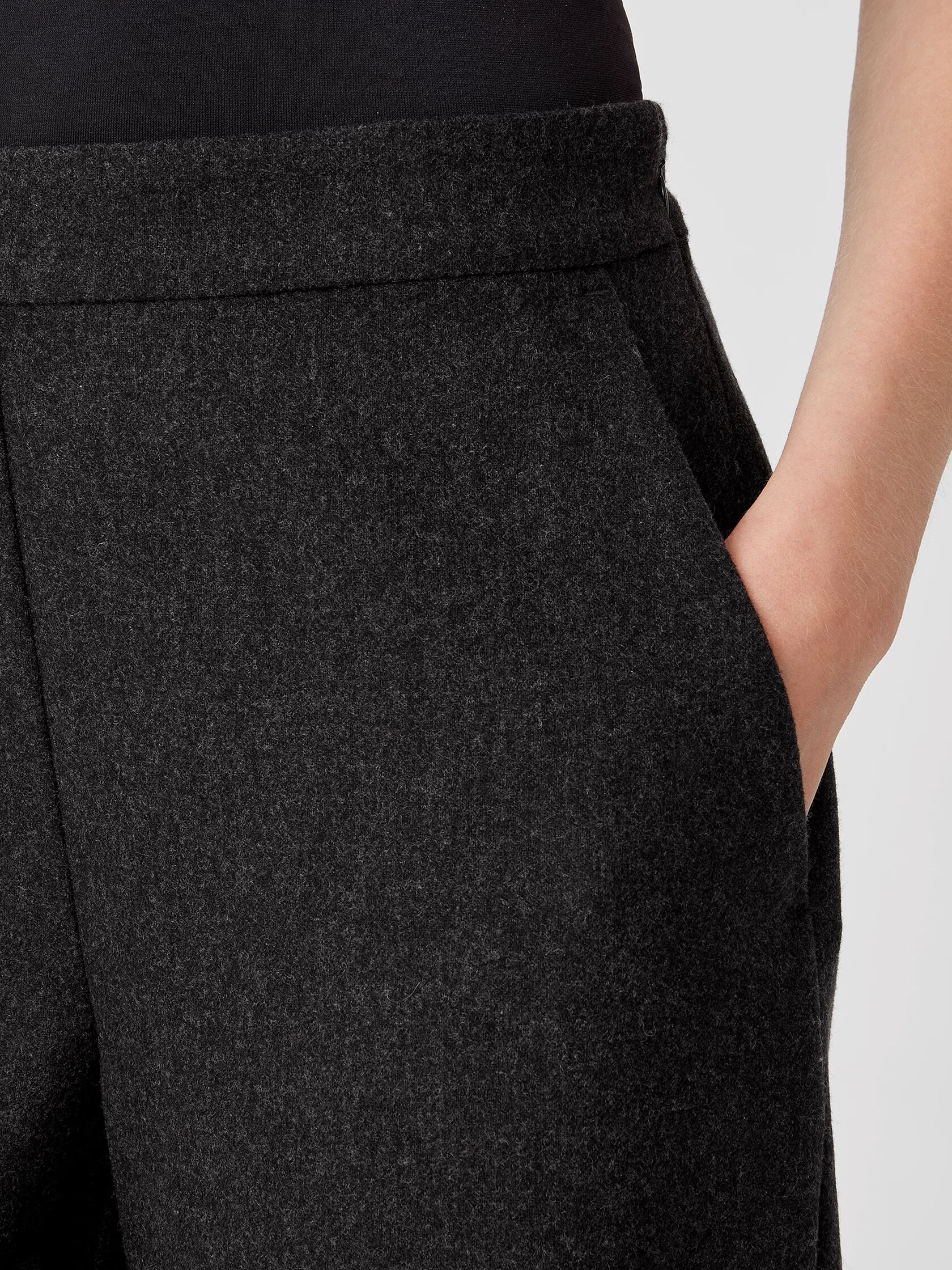 Soft Wool Flannel Straight Pant