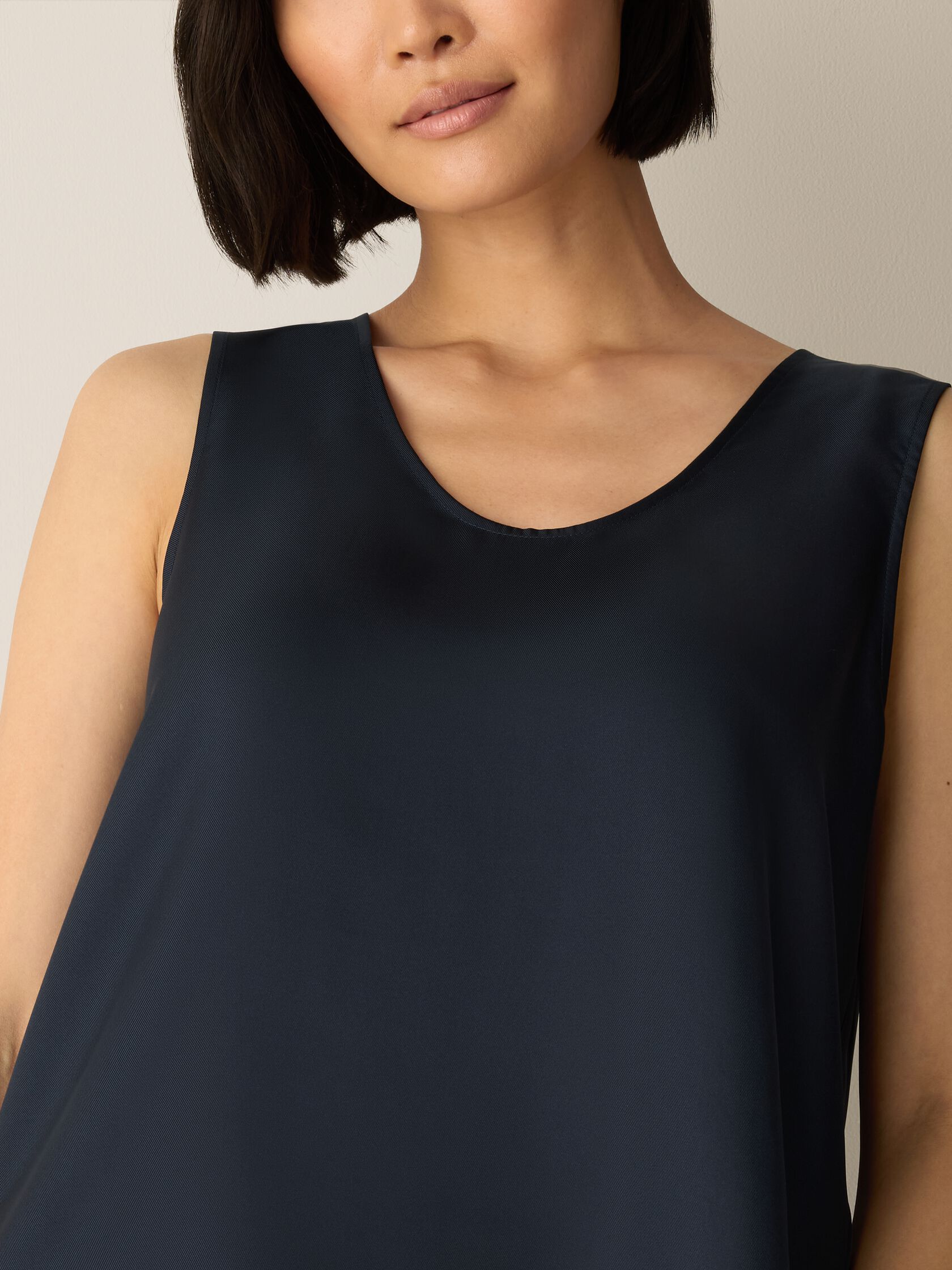 Silk Twill Curved V-Neck Tank