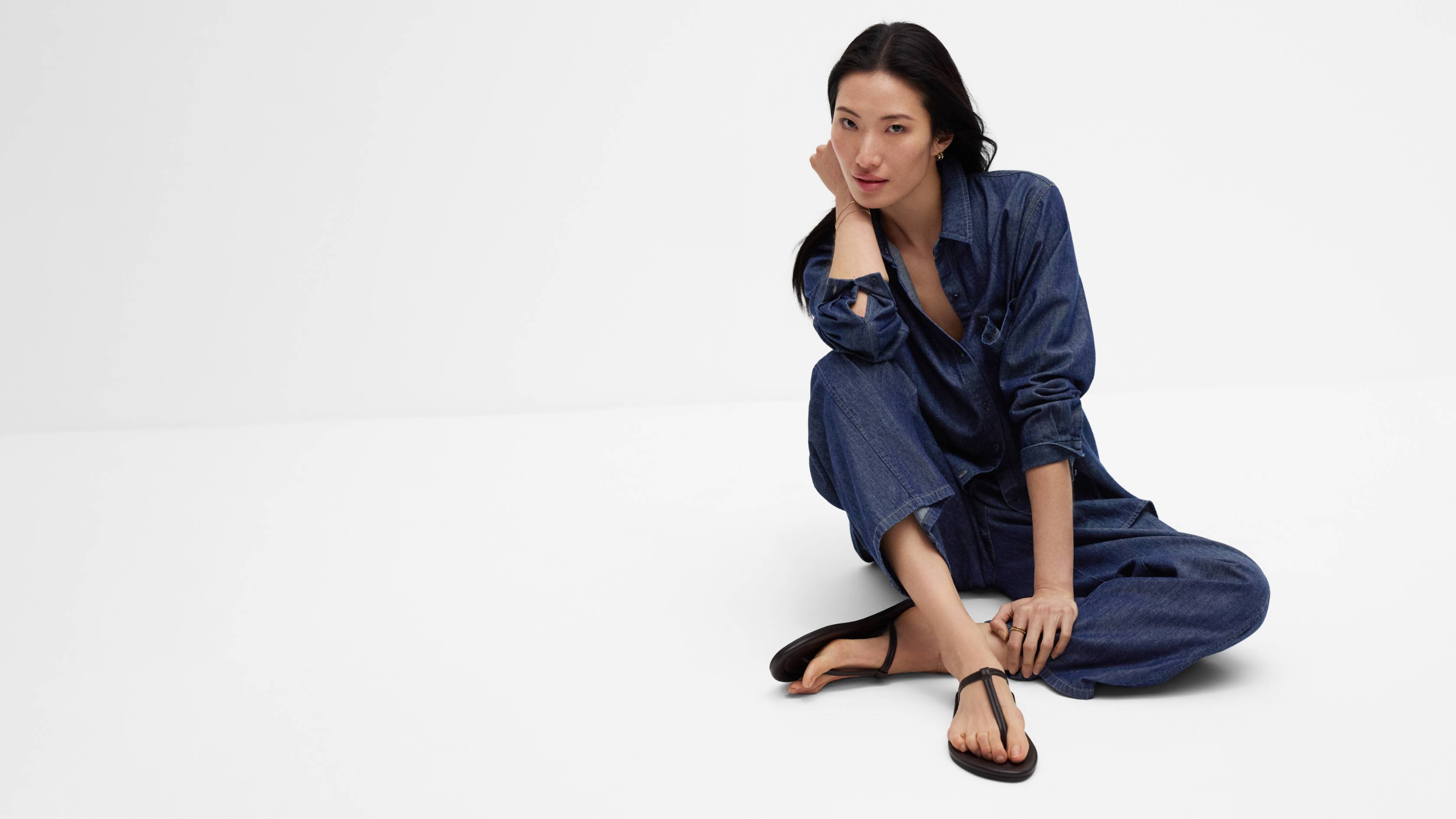 Clothes that keep it uncomplicated.