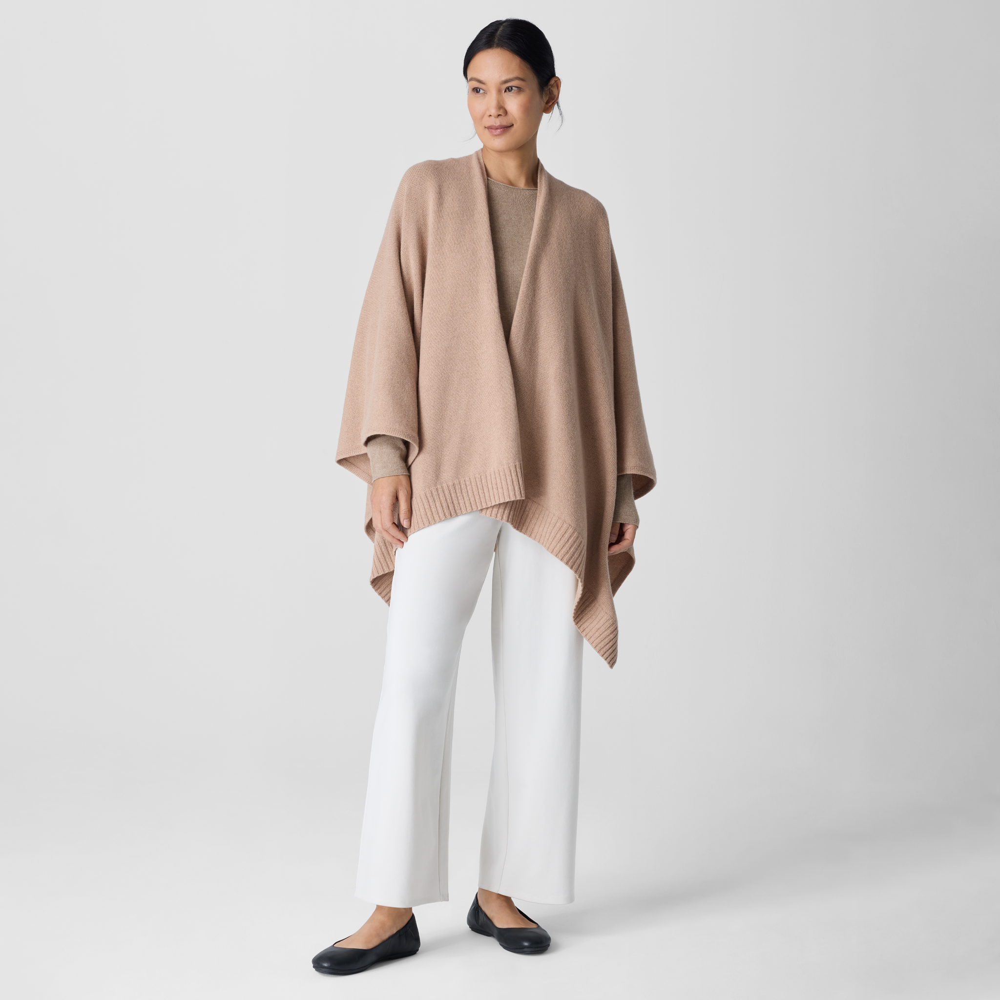 L'appartement Cashmere C/N Poncho Knit green 100% Cashmere Ext++