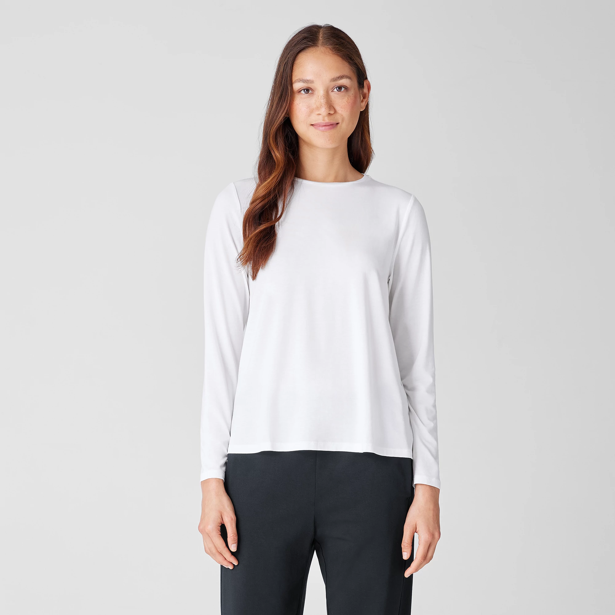 Eileen Fisher  Fine ストレッチ Jersey ニット Scoop Neck Tank レディース シャツ トップス Blackbe Fine Jersey Crew Neck Tee | EILEEN FISHER