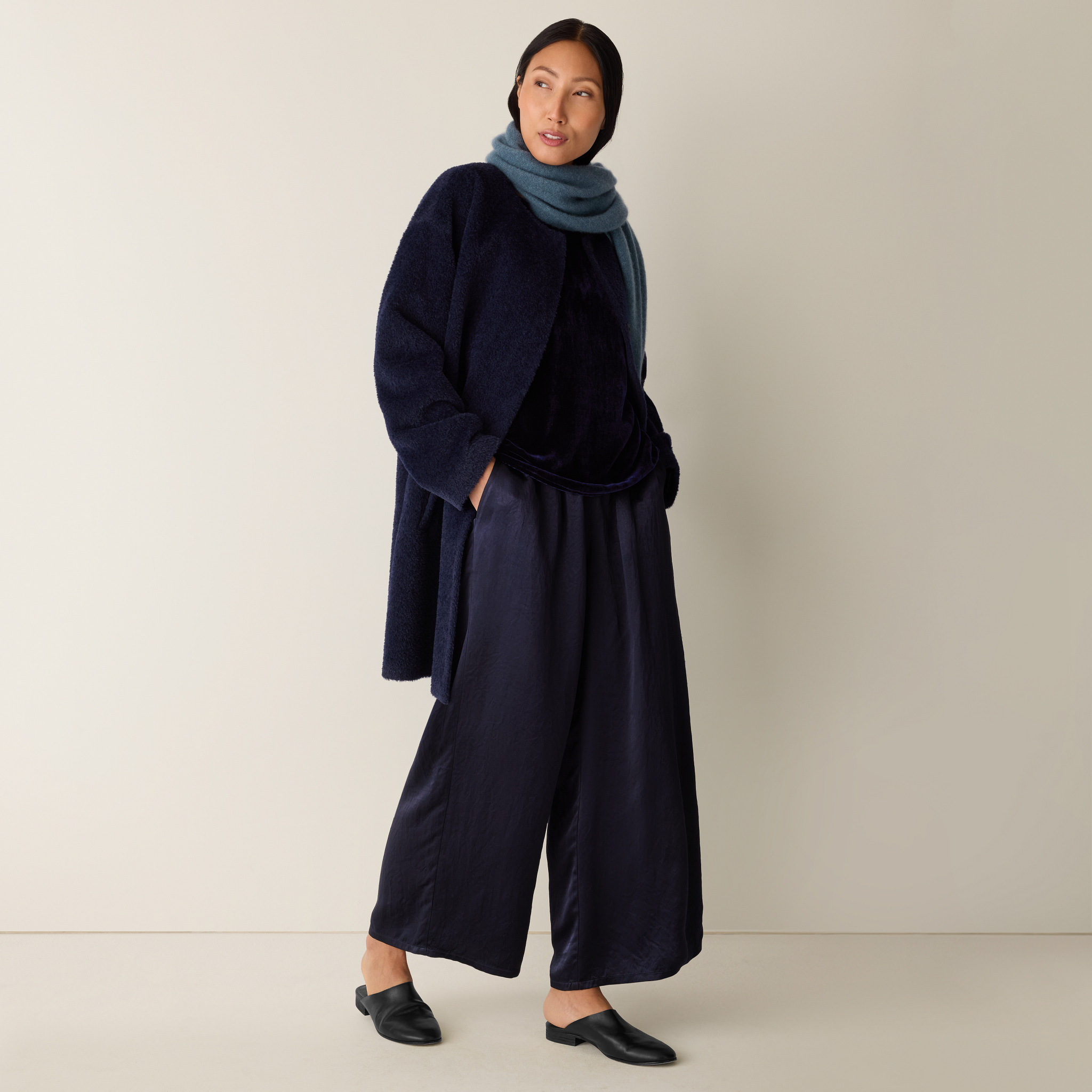 (取寄) アイリーン フィッシャー レディース テクスチャー サテン ワイド アンクル パンツ Eileen Fisher women Textured Satin Wide Ankle Pants Graphite Textured Satin Wide-Leg Pant | EILEEN FISHER