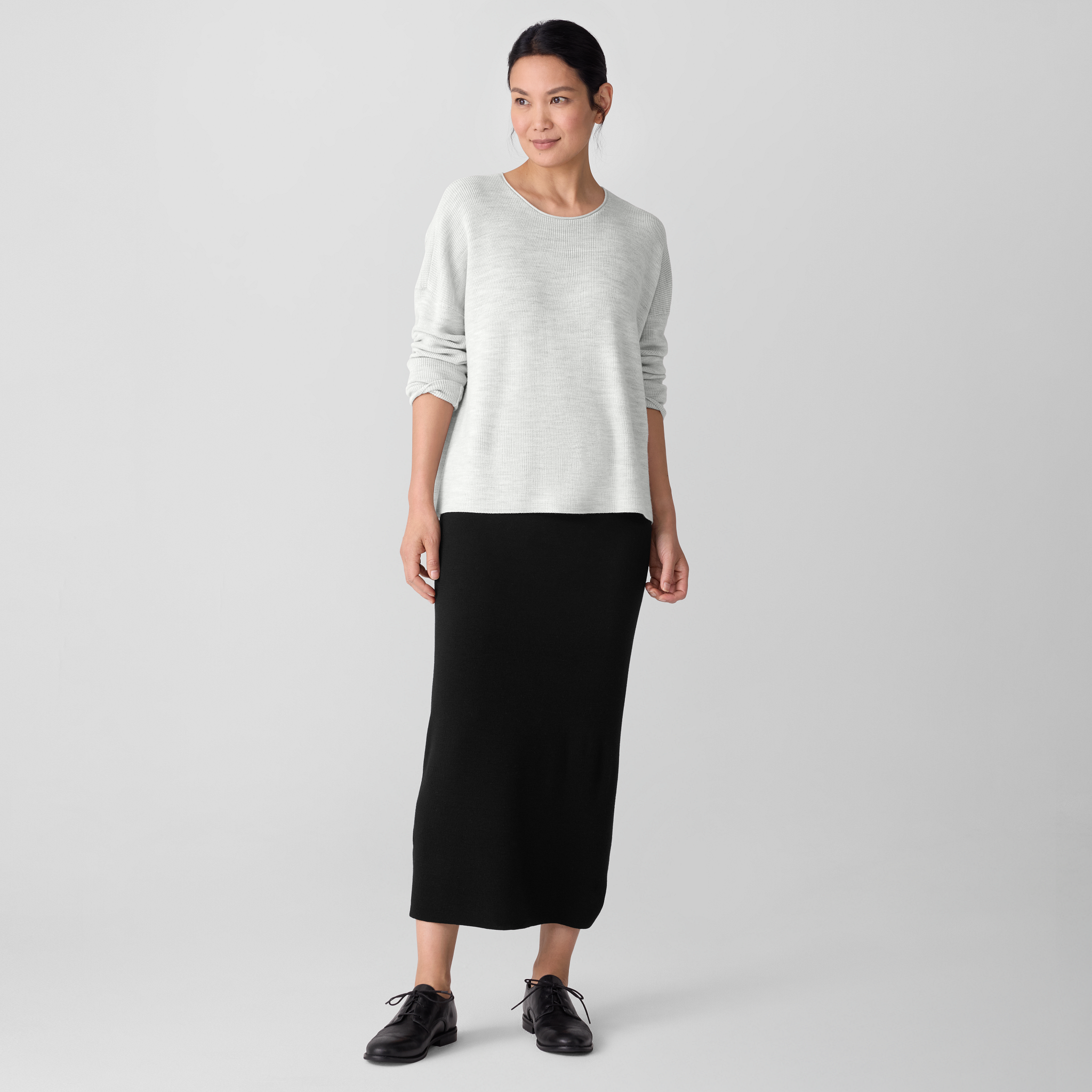 Merino Pencil Skirt in Regenerative Wool