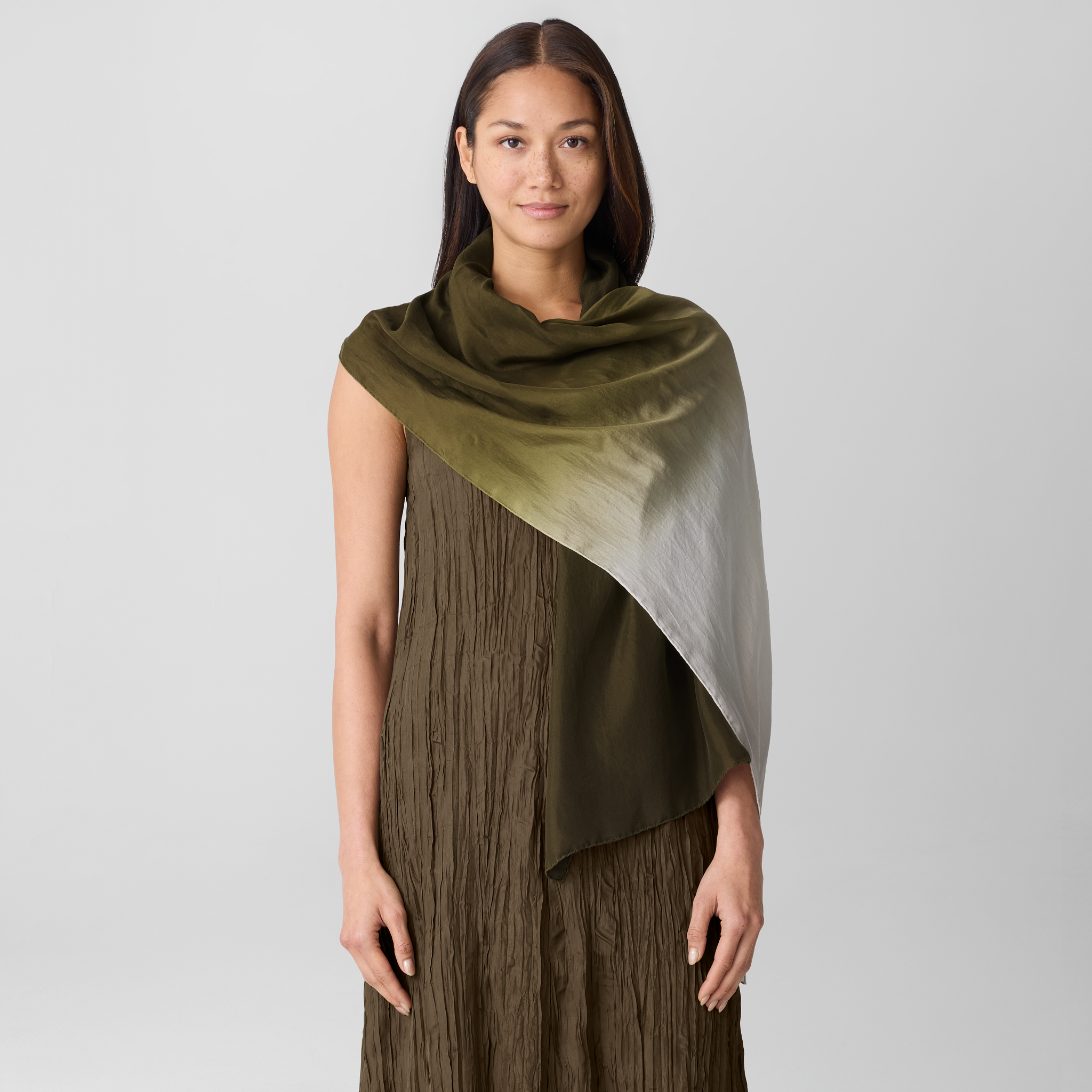 スカーフ EMPORIO ARMANI Woman Neck scarf Lilac EW001879AF15687 UA036 EMPORIO ARMANI Gradient, lurex patterned pleated stole
